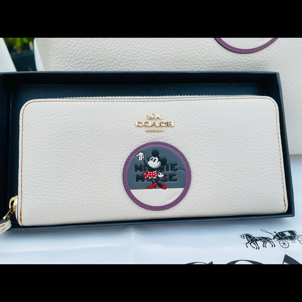 Disney X Coach Minnie Mouse Slim Accordion Wallet